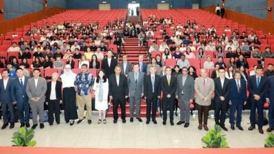 郑学方：凝聚共识 推合作 行多边主义   中愿与东盟做“三大要”