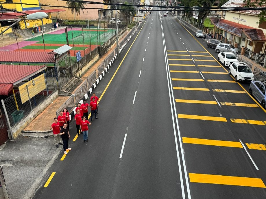金宝务边路大升级 150万治水铺路工程竣工
