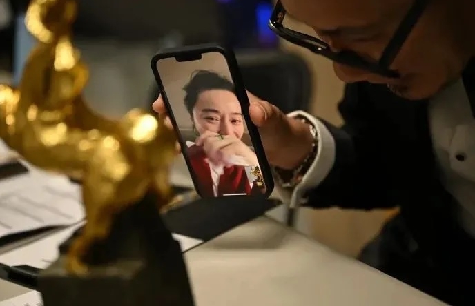 金马62|范冰冰视讯张吉安哭成大花脸 工作室发文道贺又秒删