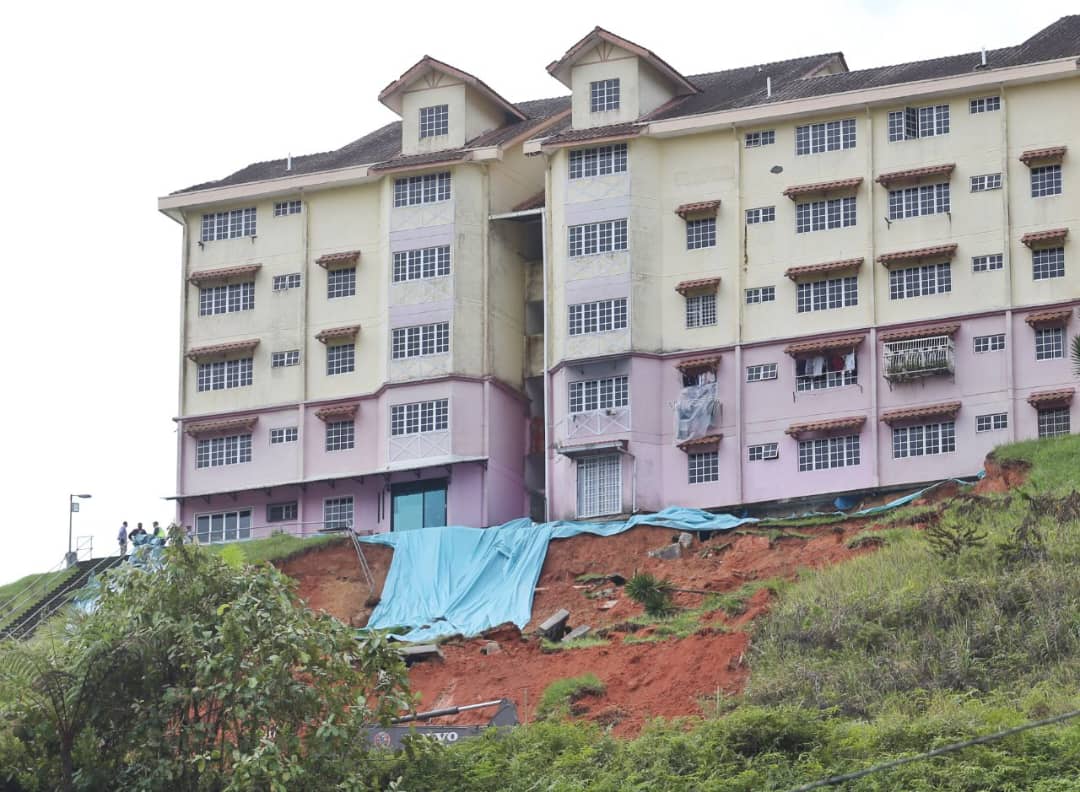 金马仑丹那拉打土崩 消拯局:范围40至80公尺