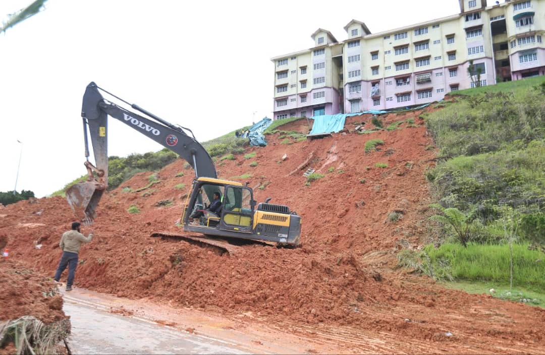 金马仑丹那拉打土崩 消拯局:范围40至80公尺