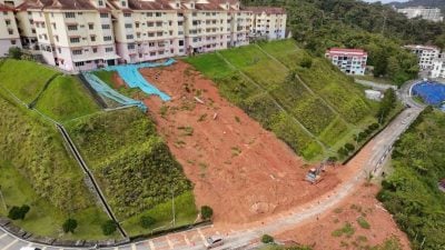 金马仑丹那拉打土崩  道路清理后已重新开放