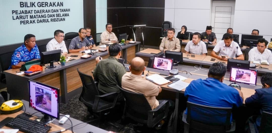 长短期方案应对水灾 黄家和：严惩破坏河堤者 