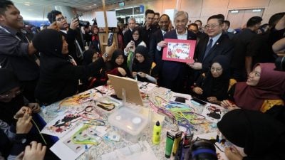 巫统未曾讨论此时允凯里回巢   扎希：沙州选议席谈判完成95%