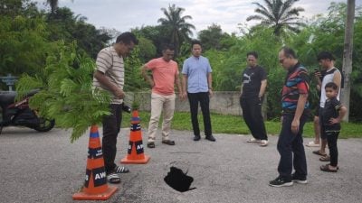 陈俊广：沙占花园住宅区路口 出现10尺深坑