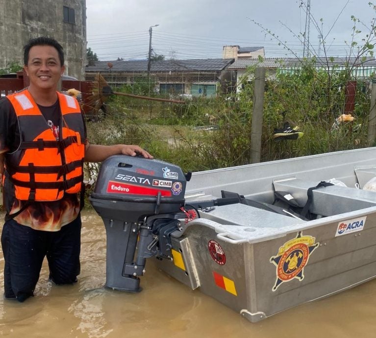 陈喜麟赴合艾救援 水位高救援困难重重