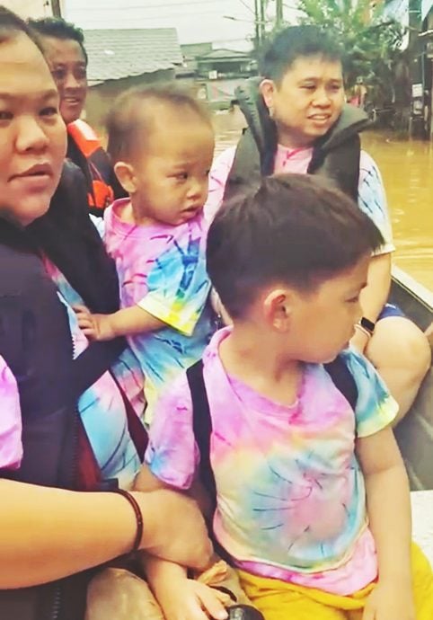 陈喜麟赴合艾救援 水位高救援困难重重