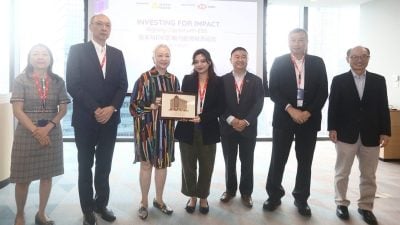 陈秋霞：世界处关键时刻  各国面临深刻挑战