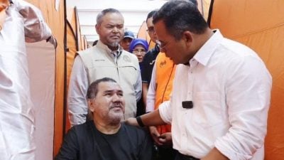 雪3河水位达危险水平 灾黎今早达2450人