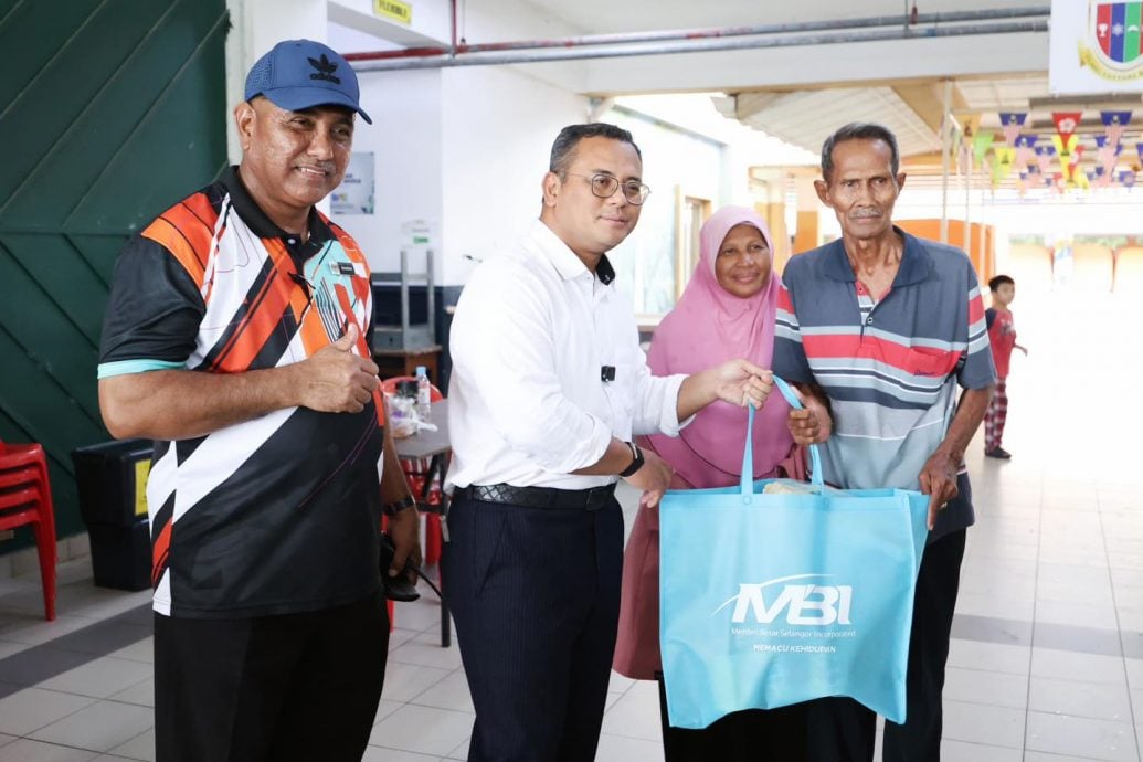 雪3河水位达危险水平 灾黎今早达2450人