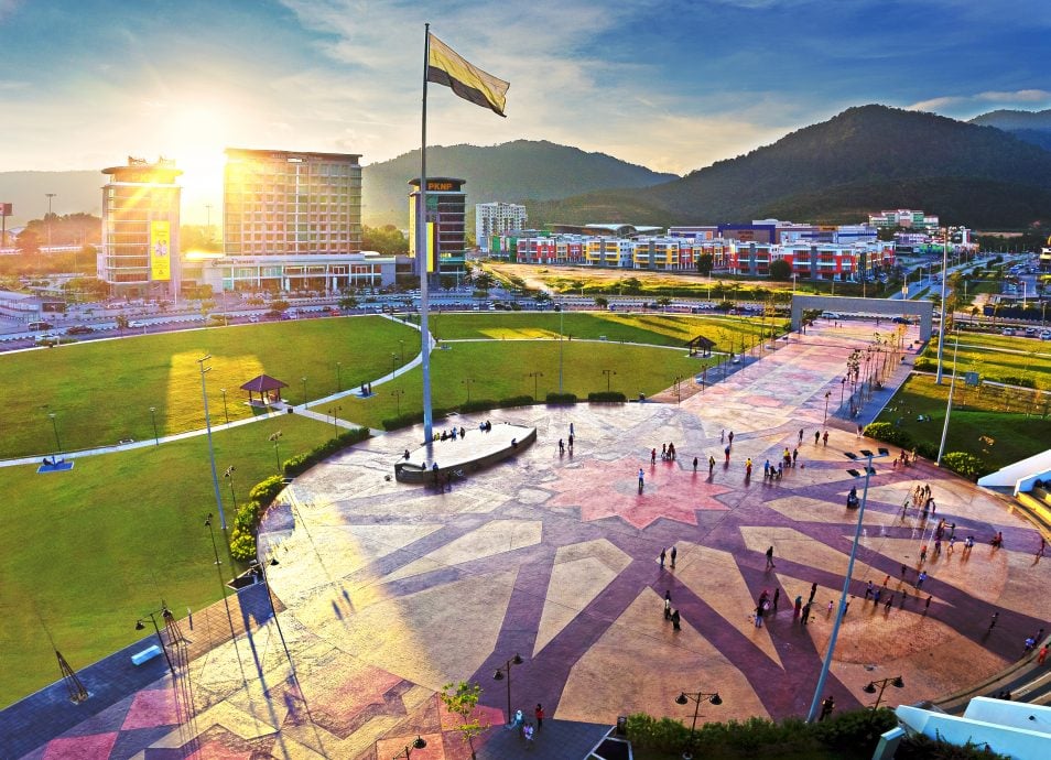 霹发展机构重整强化资源 迎2026旅游年注新动力 