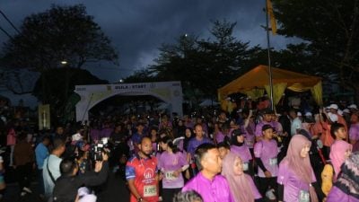 霹苏丹华诞竞跑鼎盛   滂沱大雨浇不熄万人热情