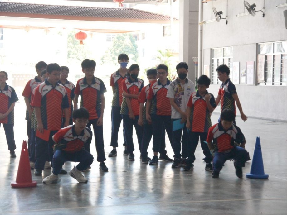 霹:学海学记|培南华中学长营 青春无畏 逐梦扬威