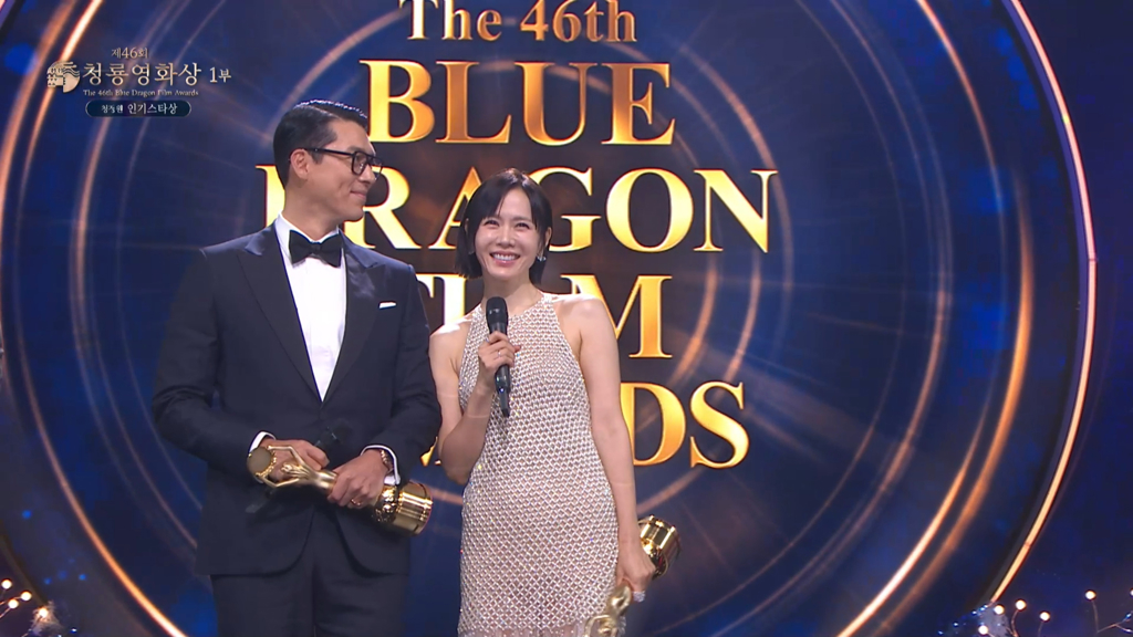 青龙奖|韩影史首对夫妻同时封帝后 玄彬孙艺真直球告白超闪