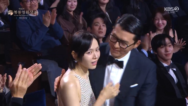 青龙奖|韩影史首对夫妻同时封帝后 玄彬孙艺真直球告白超闪