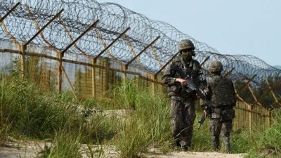 韩国军方提议举行南北军事会谈 冀缓和边境局势