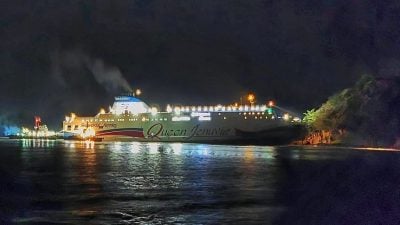 韩国渡轮搁浅无人岛 26人已出院