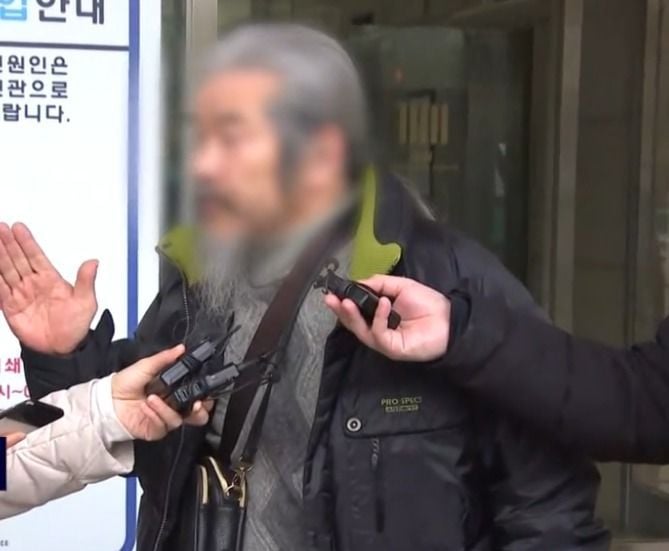 韩淫魔赵斗淳“精神病恶化”外出　就连妻子也离家