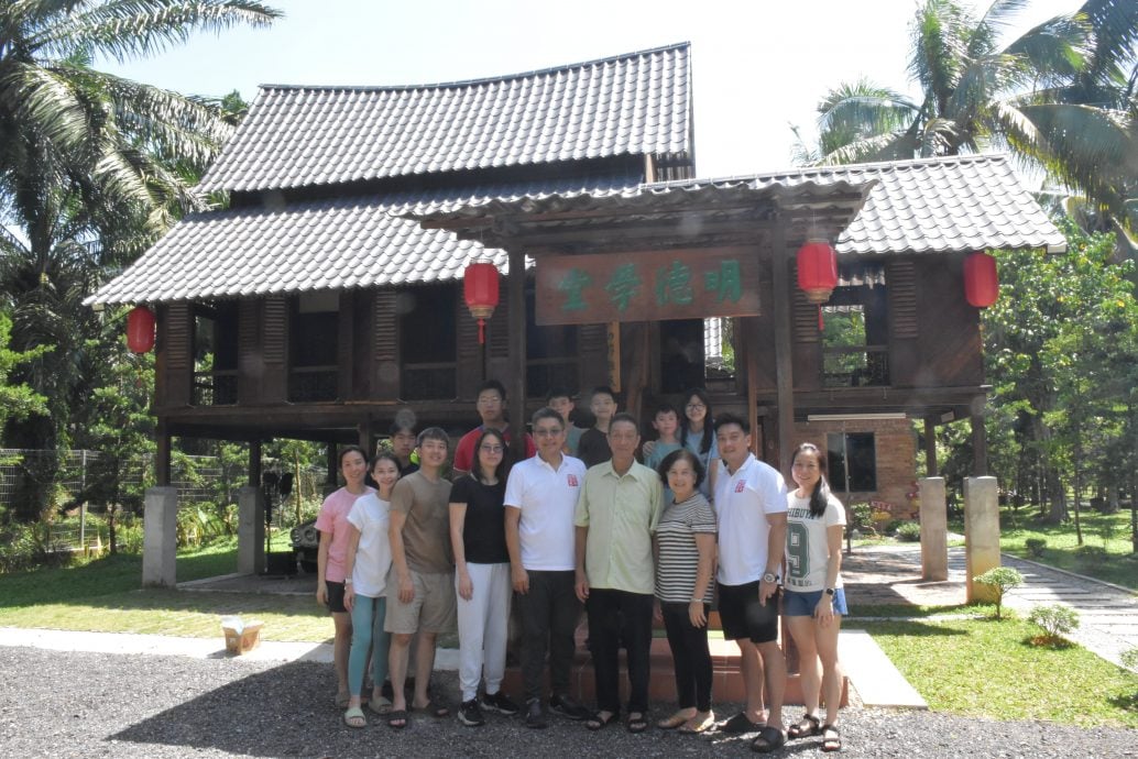 预编13日见报/大都会/星洲人VIP/赖贞瑝明德学堂