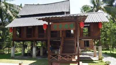 高脚屋与菜园屋融合共存   “明德学堂”文化驿站