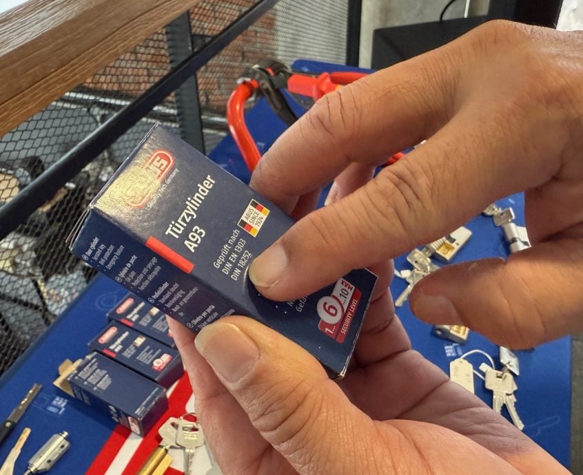 预编20/11见报（大都会）星洲人VIP：马来西亚专业锁匠公会