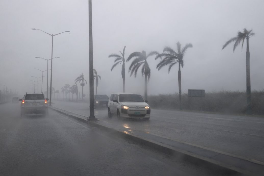 飓风“梅丽莎”致50死 牙买加设野战医院