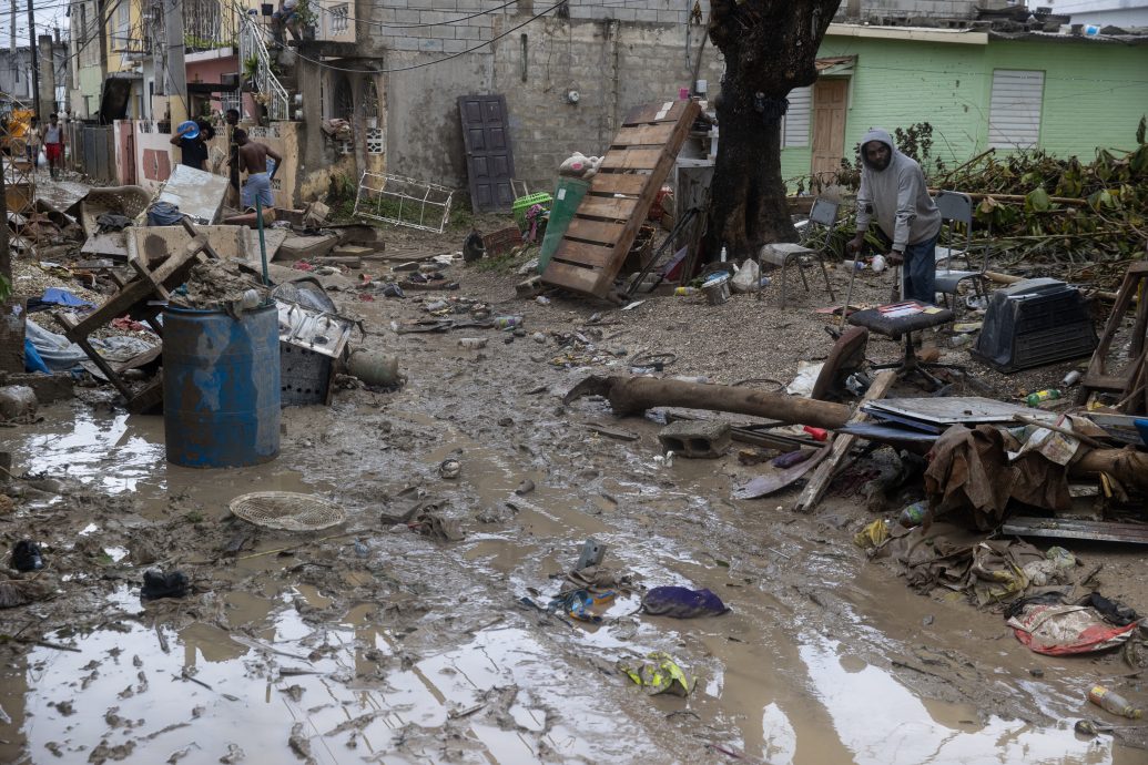 飓风“梅丽莎”致50死 牙买加设野战医院