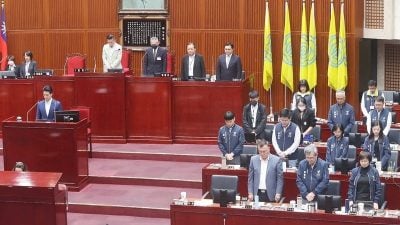 香港大火引发中台民众担忧高层住宅安全