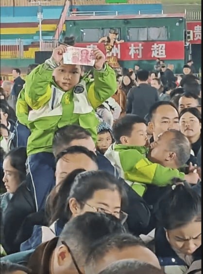 香港宏福苑五级火︱贵州榕江县“村超”球场募捐