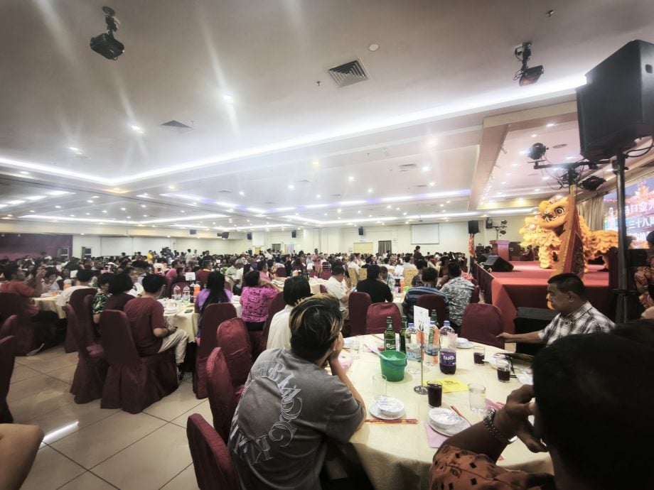 马口金光寺38周年庆典 两位议员拨款8000助购地基金