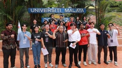 斥校方施压干预选举   马大选委会主席辞职