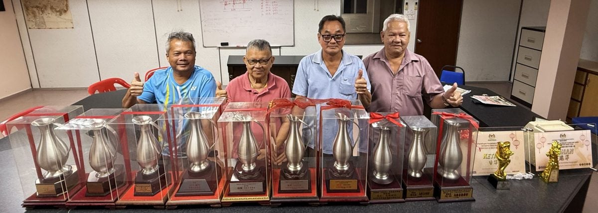 马接峇鲁新村备战2026新春·500红灯笼点亮马年年景