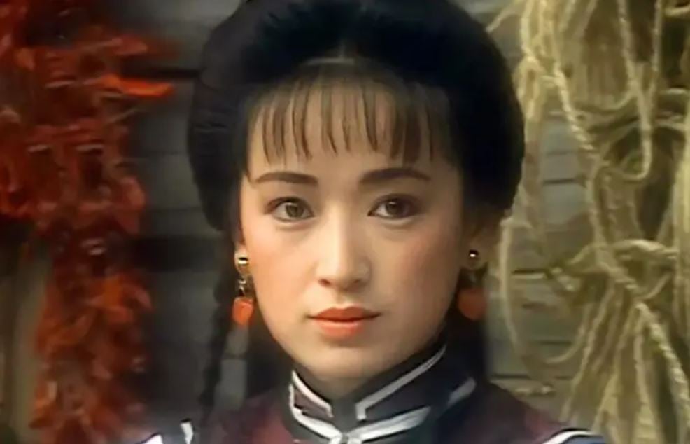 龚慈恩2剧连秀癫丧演技 网民大赞推举问鼎视后