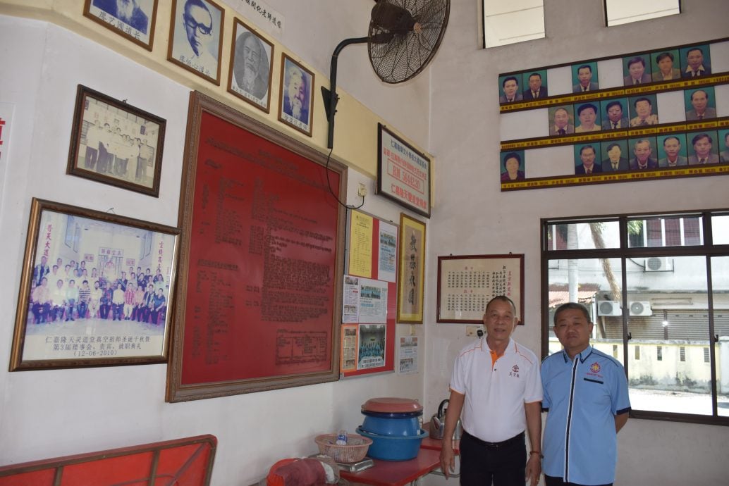 （11/11见报）大都会/异宗求同--仁嘉隆天灵道堂