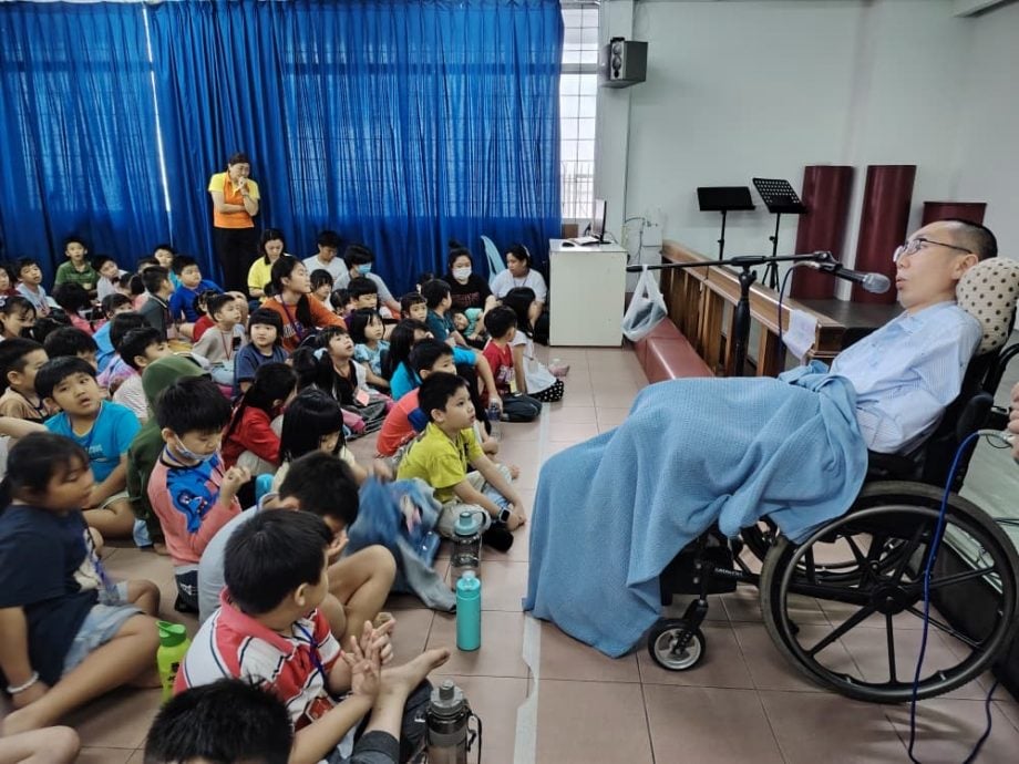 暖势力:肌肉萎缩症患者郭明亮