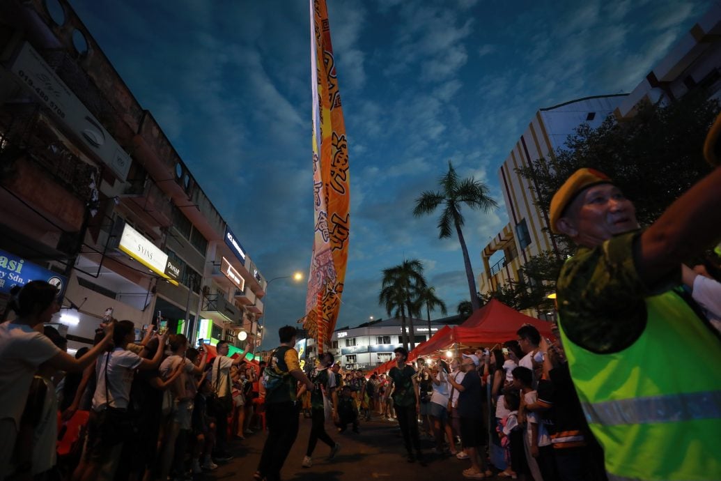 （12/11见报）特职世界-大旗鼓/15图