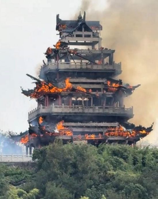 (全国版)千年古刹,南朝四百八十寺之一的永庆寺,起火烧毁!