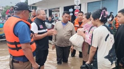 泰南大水灾 | 情况好转 疏散工作进行中   预计仍有1000大马人滞留合艾