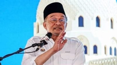 无惧倒安华2.0集会  首相：继续奋斗