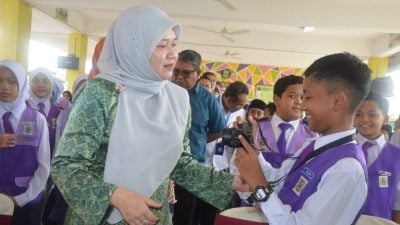 法丽娜：教师空缺率降至少于2%