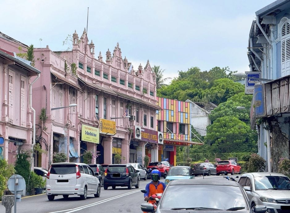 (古城封底主文)用眼睛去旅游:野新市镇艺术巷