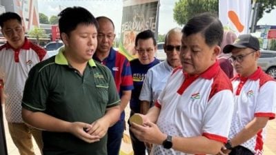 许来贤：甲垃圾土埋场近饱和   加速建废料转能源站