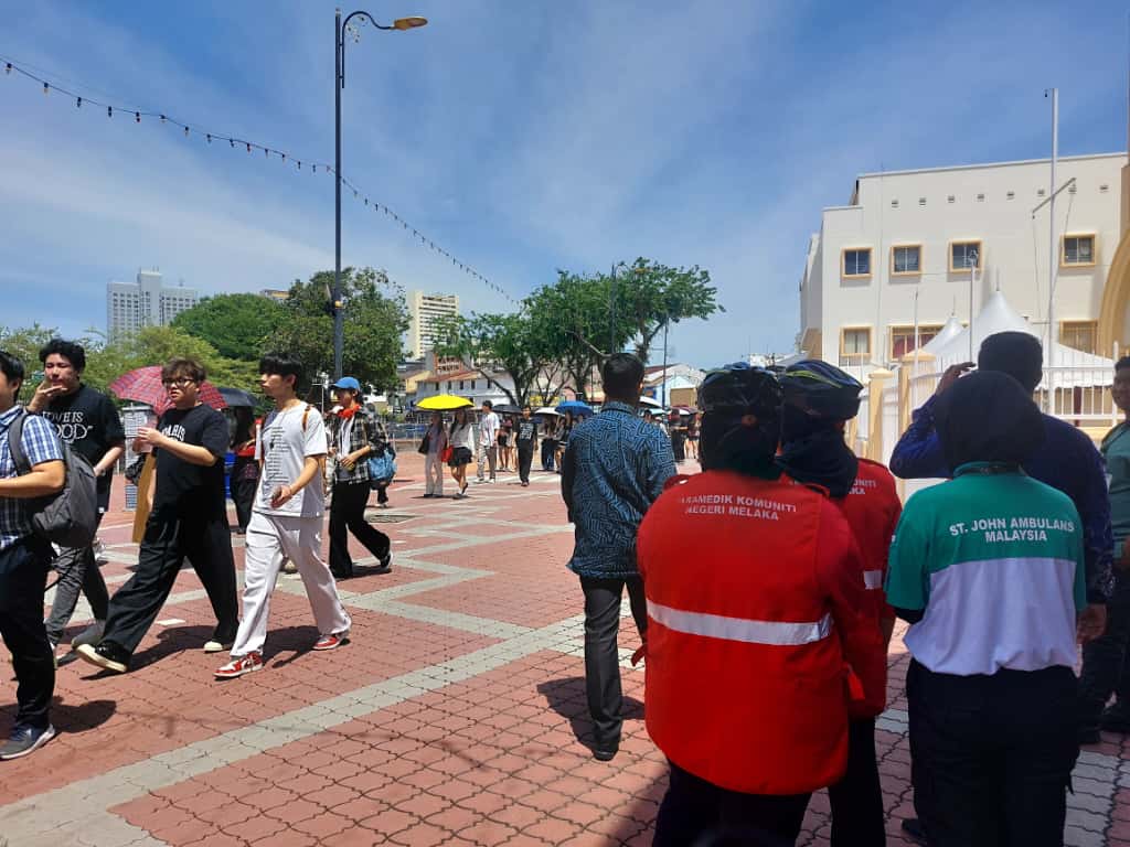 (古城封面副文)公共服务局总监丹斯里旺阿末达兰巡视无车区