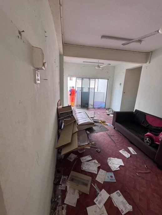 (古城封面副文)斯里德孟公警察宿舍“空巷行动”获得当地居民配合一同清理,当局无开出罚单