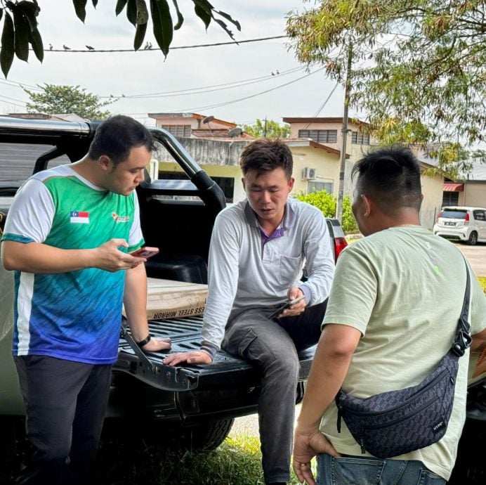 (古城封面副文)武吉波浪英丹路设3路墩防非法飙车