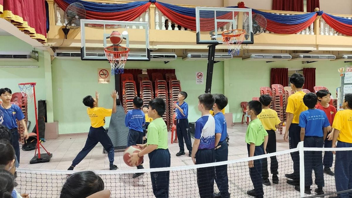 （古城版）亚罗牙也华小“经商日”