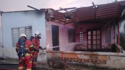 甘榜双溪布达火灾烧毁3屋