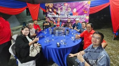 甲国盟屠妖节活动   约200各族民众参与