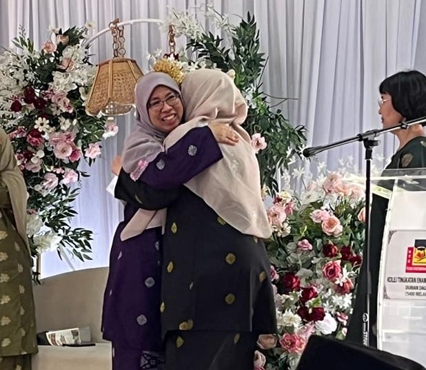 (古城第5版主文)敦法蒂玛中六学院六名教师荣休