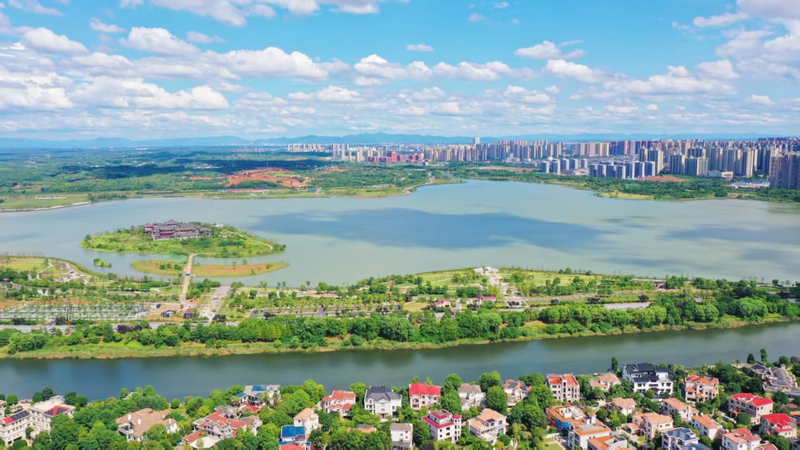 (古城第七版主文)湖南松雅湖城市“绿肺”,让当地人生活与工作平衡